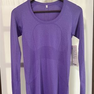 Lululemon swiftly long sleeve tech size 6